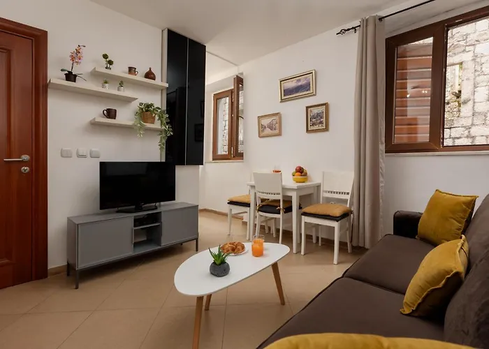 Apartment Amigo 2 Old Town Kotor